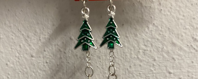 Earrings tree